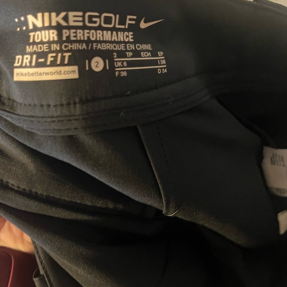 NIKE Golf Skirt - Picture 2 of 3
